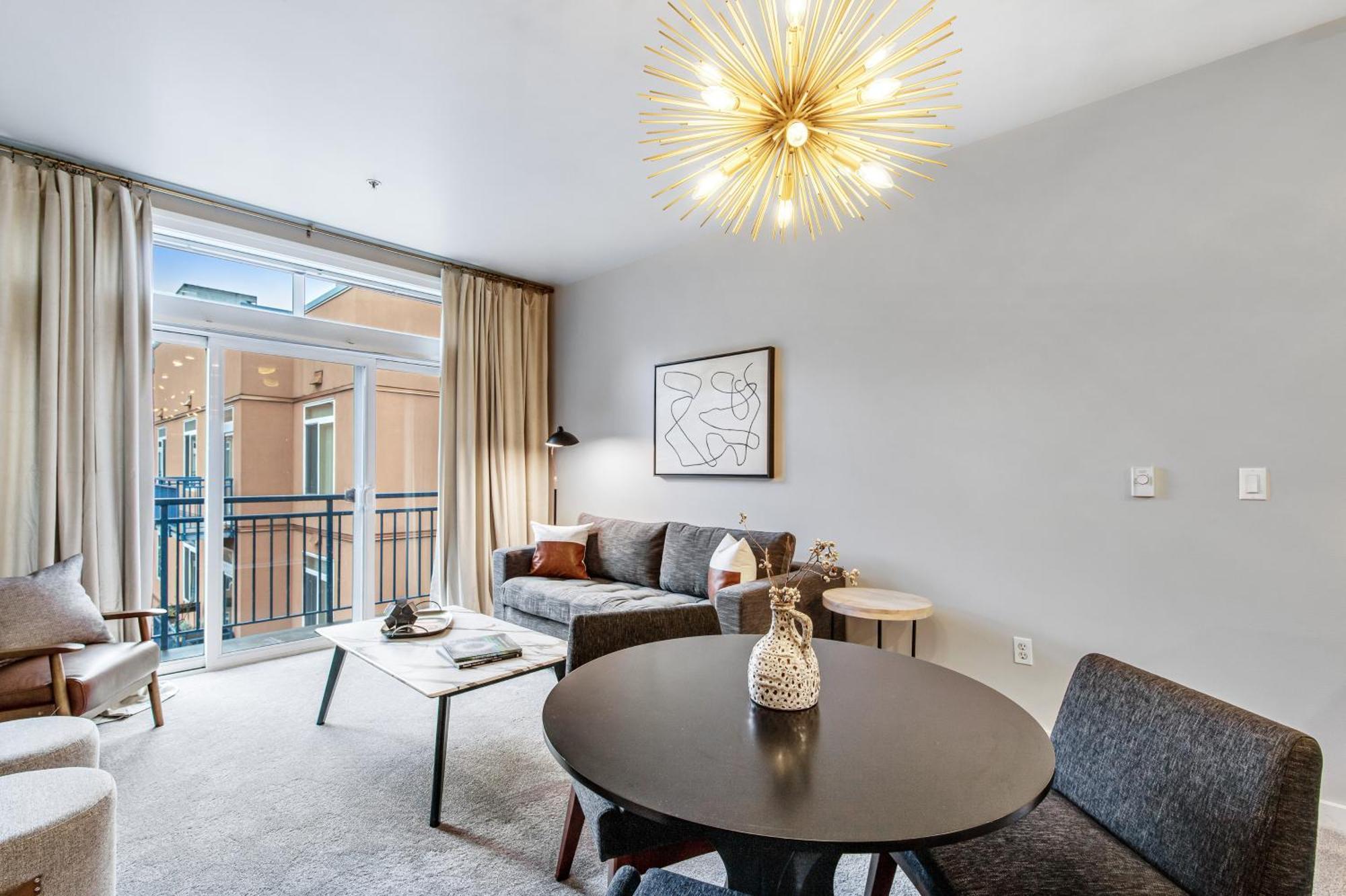 Апартаменты Belltown Court III Сиэтл Номер фото